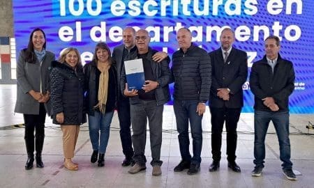Villa Cañás: Cuatro familias cañaseñas recibieron escrituras