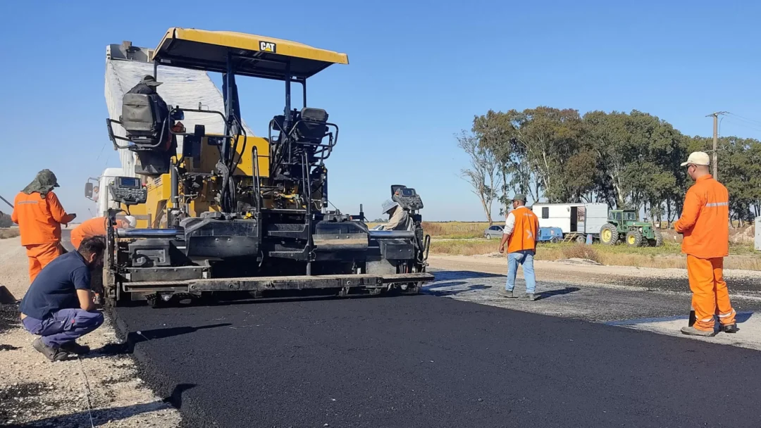 Autopista Ruta Nacional 33: Se adjudicó la obra de 39 km entre San Eduardo y Murphy Autopista Ruta Nacional 33: Se adjudicó la obra de 39 km entre San Eduardo y Murphy