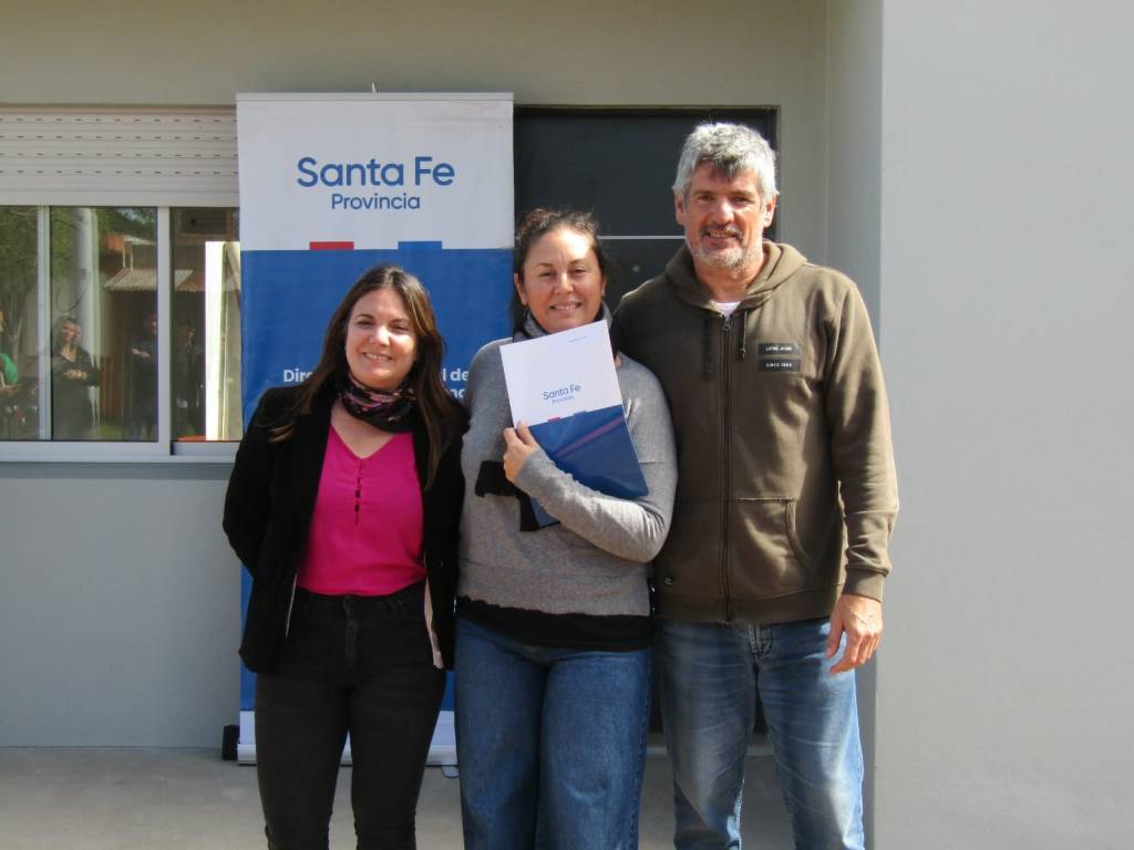 María Teresa: Acto de entrega de vivienda y escrituras a familias mariateresenses María Teresa: Acto de entrega de vivienda y escrituras a familias mariateresenses