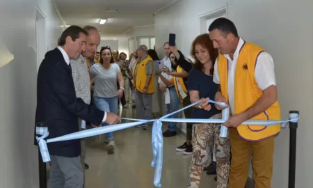 Villa Cañás: Inauguración de cuatro salas de internación en el hospital