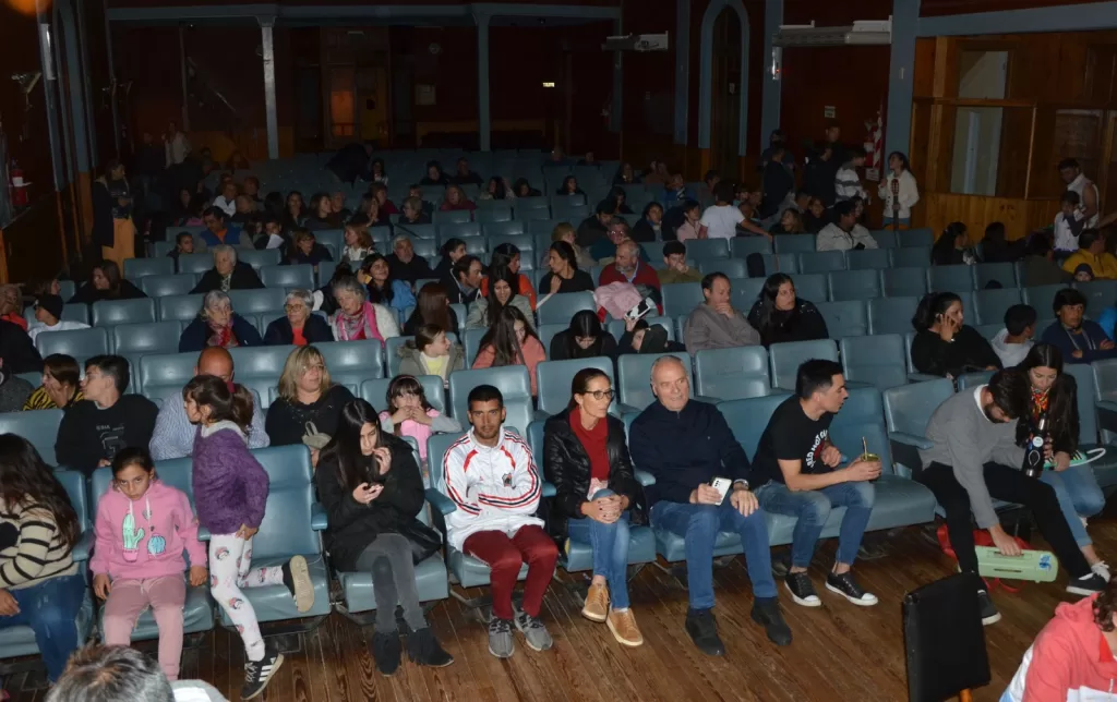 Villa Cañás: Muestra de fin de año de los Talleres Culturales Villa Cañás: Muestra de fin de año de los Talleres Culturales