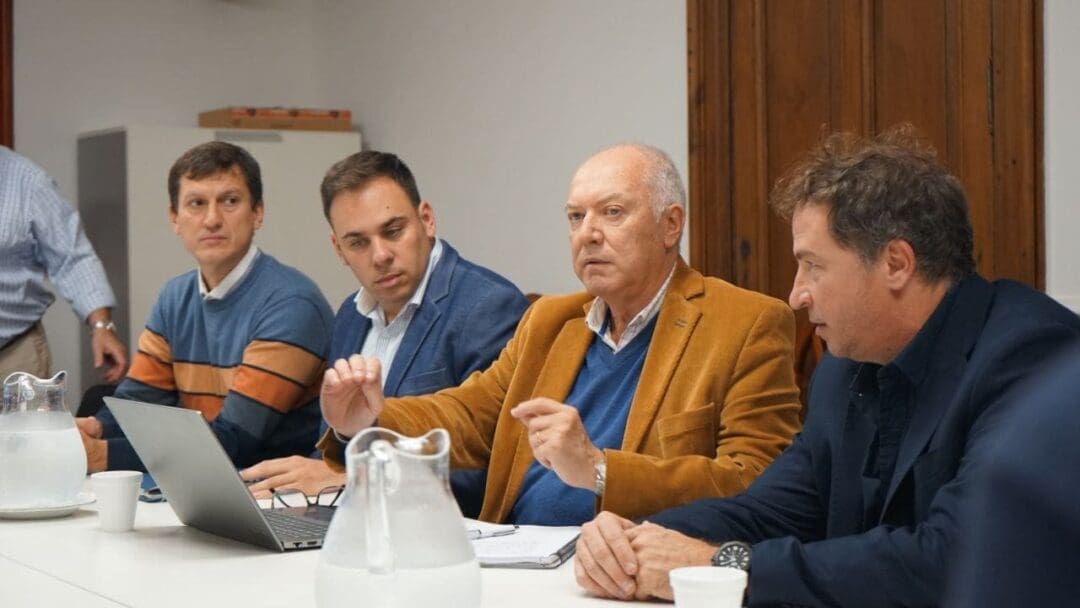 Leo Calaianov en contacto permanente con el sector productivo Leo Calaianov en contacto permanente con el sector productivo