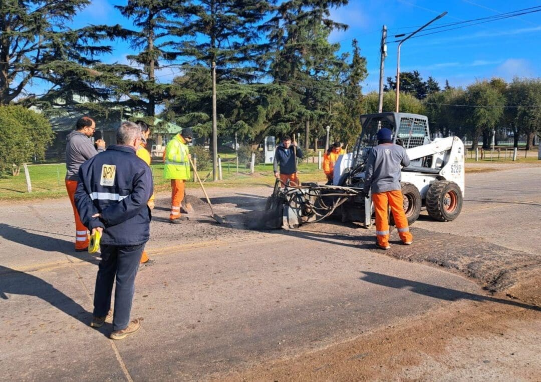 Villa Cañás: Reparación de los reductores de velocidad de Ruta 94 y Avenida 50 Villa Cañás: Reparación de los reductores de velocidad de Ruta 94 y Avenida 50