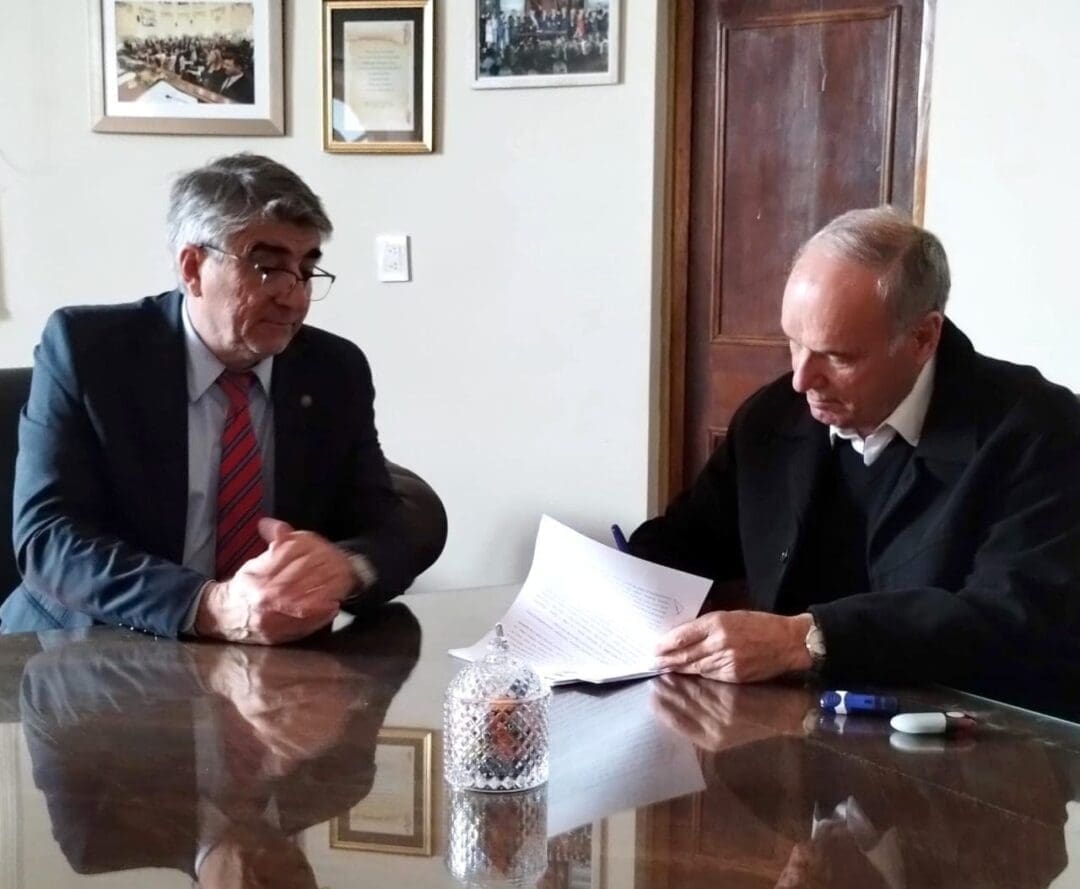 Villa Cañás: Gizzi firmó un convenio del Plan Incluir para la segunda etapa de recambio a luminarias LED