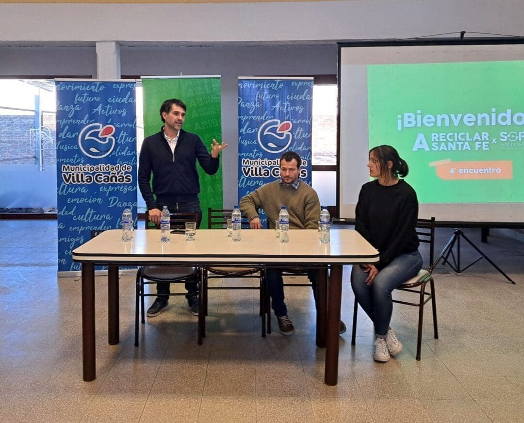 Cuarto encuentro de A Reciclar Santa Fe en Villa Cañás