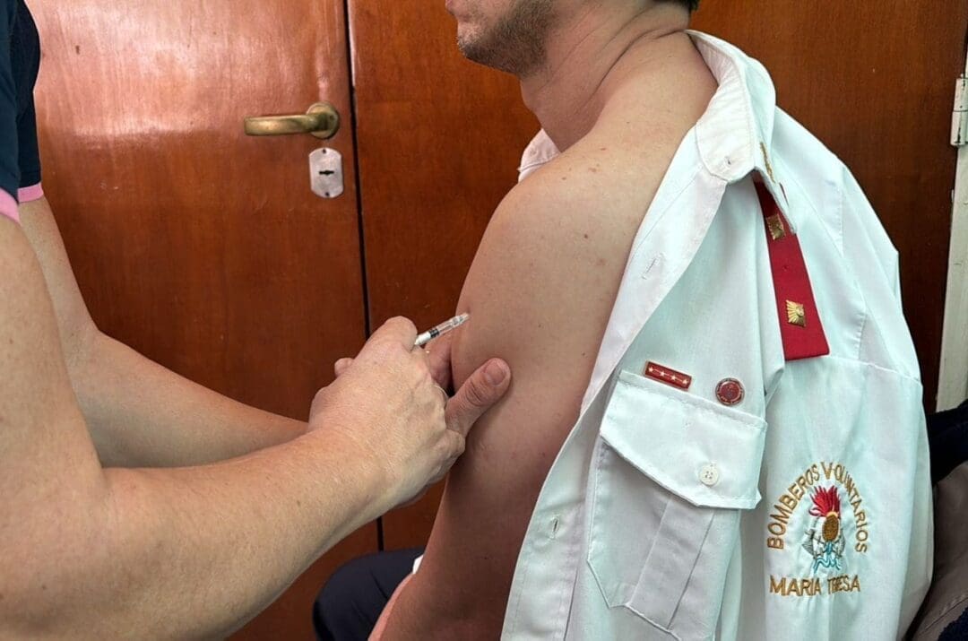 Objetivo Dengue: En Venado Tuerto, Provincia inició la vacunación de Bomberos Voluntarios