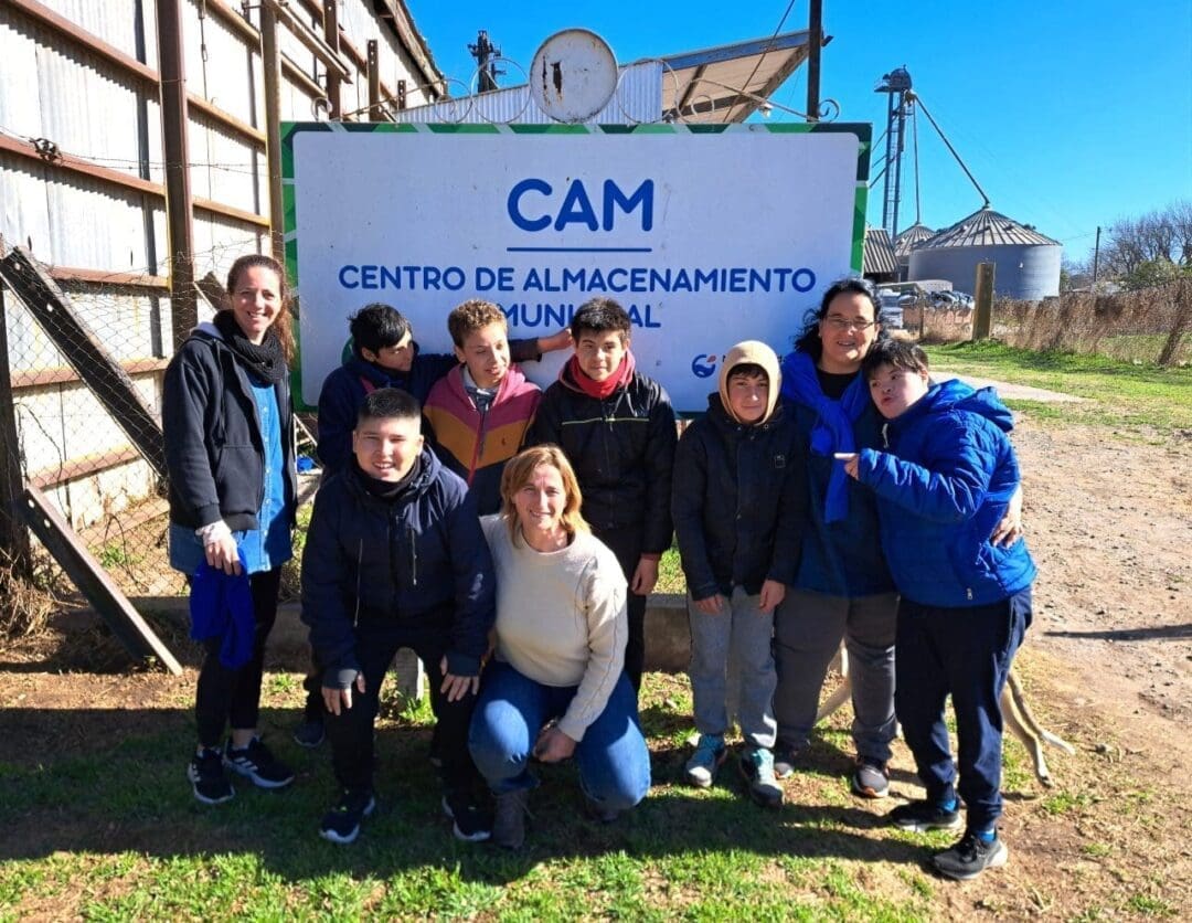 Villa Cañás: Alumnos de la Escuela Especial visitaron el CAM