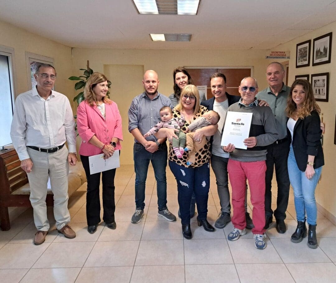 Villa Cañás: Entrega de escrituras y aporte al a Cooperativa de Agua Potable