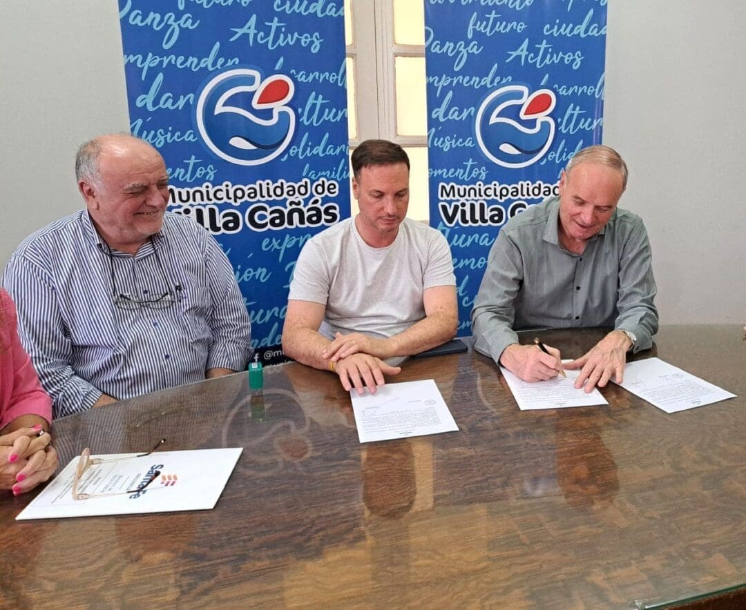 Villa Cañás: Entrega de escrituras y aporte al a Cooperativa de Agua Potable