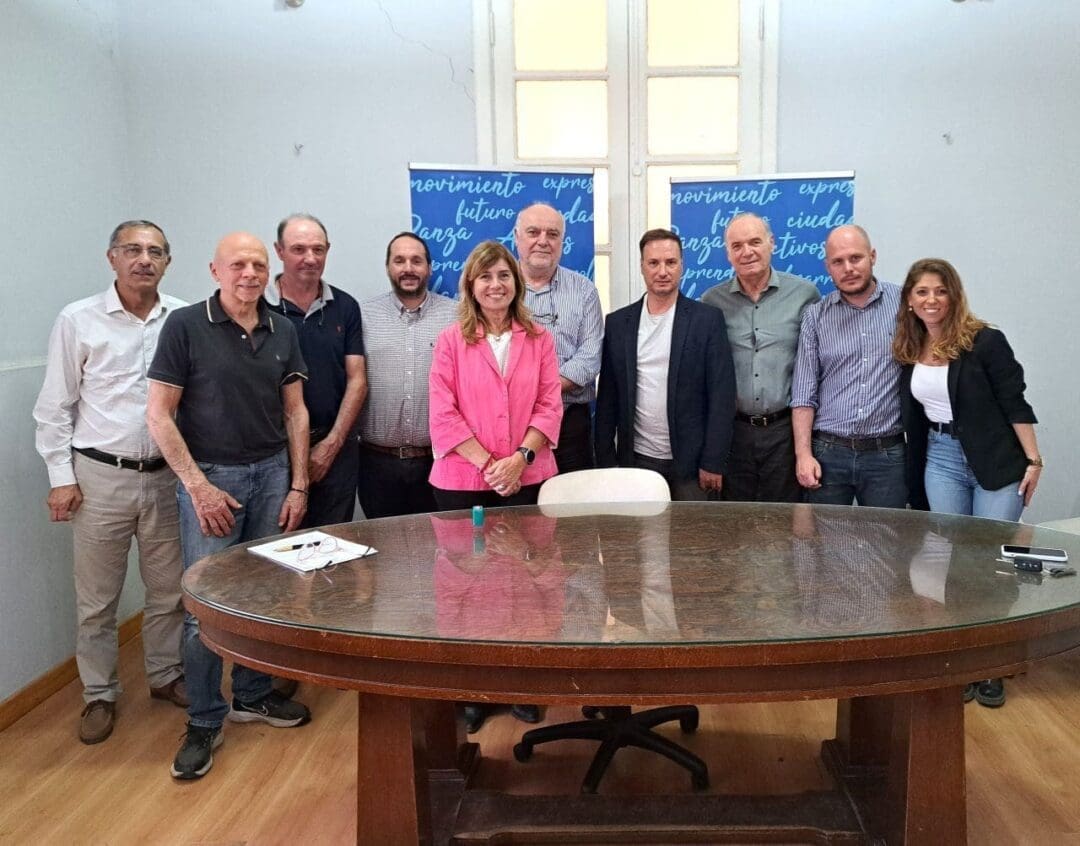 Villa Cañás: Entrega de escrituras y aporte al a Cooperativa de Agua Potable