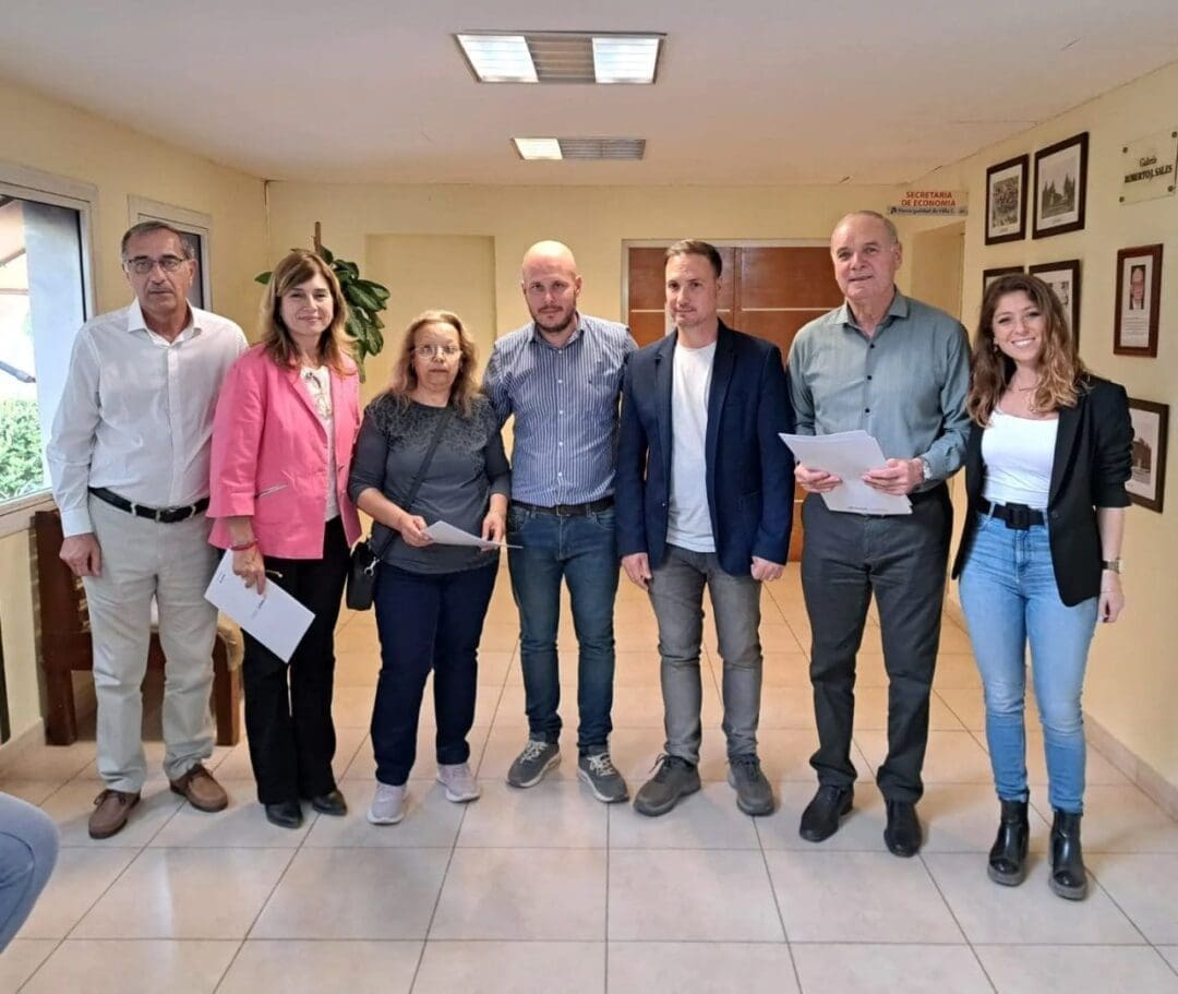 Villa Cañás: Entrega de escrituras y aporte al a Cooperativa de Agua Potable