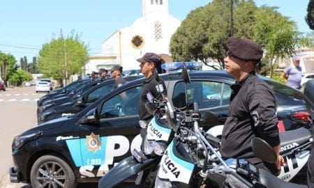 Suman móviles policiales y recursos para seguridad en localidades de General López y Constitución
