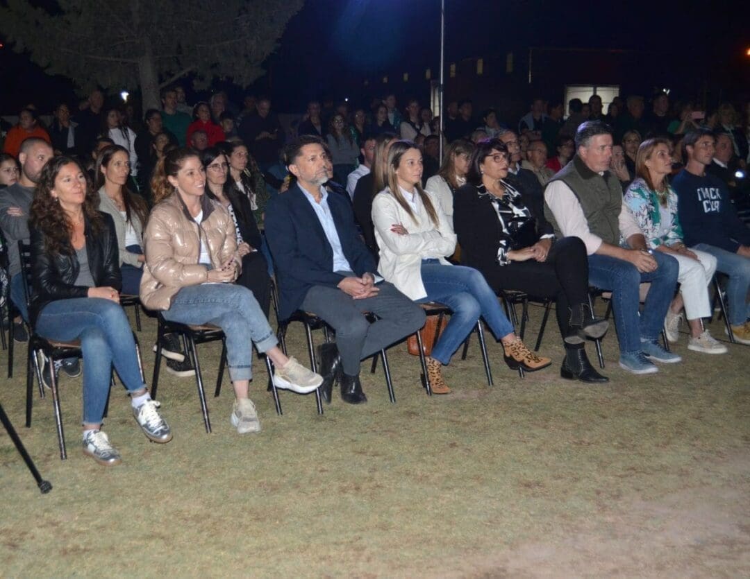 Villa Cañás: Inauguración de la cancha de hockey de Studebaker