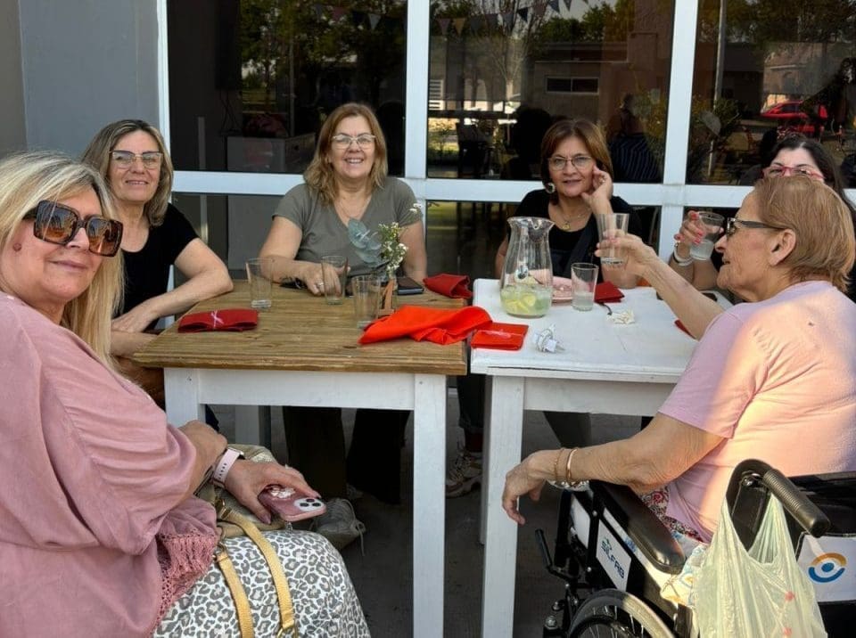 María Teresa: Vivero Café en la RAM, cultivando conexiones, alegría y propósitos María Teresa: Vivero Café en la RAM, cultivando conexiones, alegría y propósitos