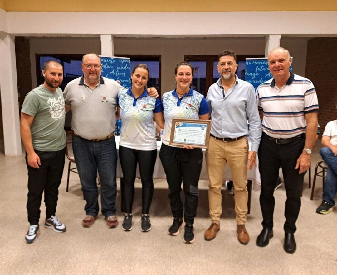 Villa Cañás recibió a las diez selecciones del Campeonato Nacional de Hockey Villa Cañás recibió a las diez selecciones del Campeonato Nacional de Hockey