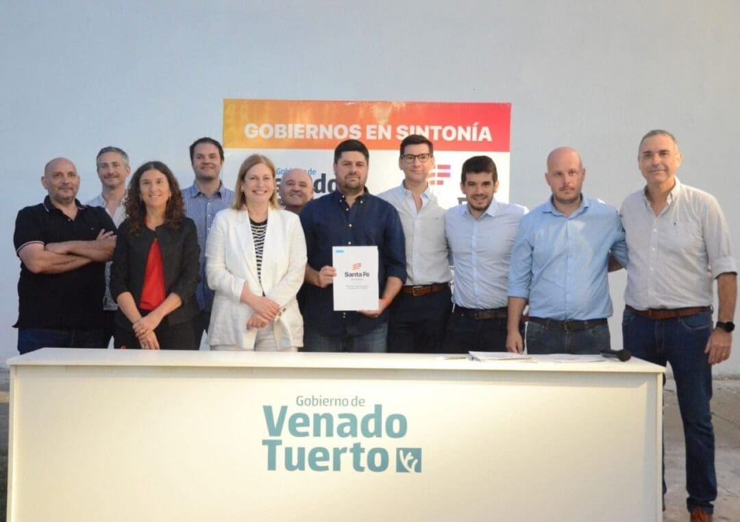 Venado Tuerto: Scaglia y Chiarella firmaron convenios para obras en clubes y bomberos Venado Tuerto: Scaglia y Chiarella firmaron convenios para obras en clubes y bomberos