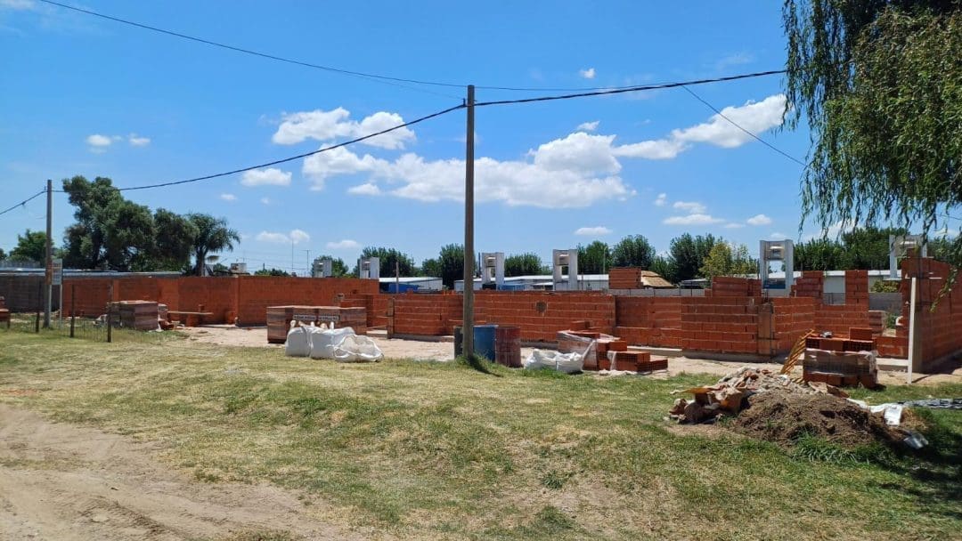 La senadora Di Gregorio celebra el progreso habitacional en Elortondo La senadora Di Gregorio celebra el progreso habitacional en Elortondo