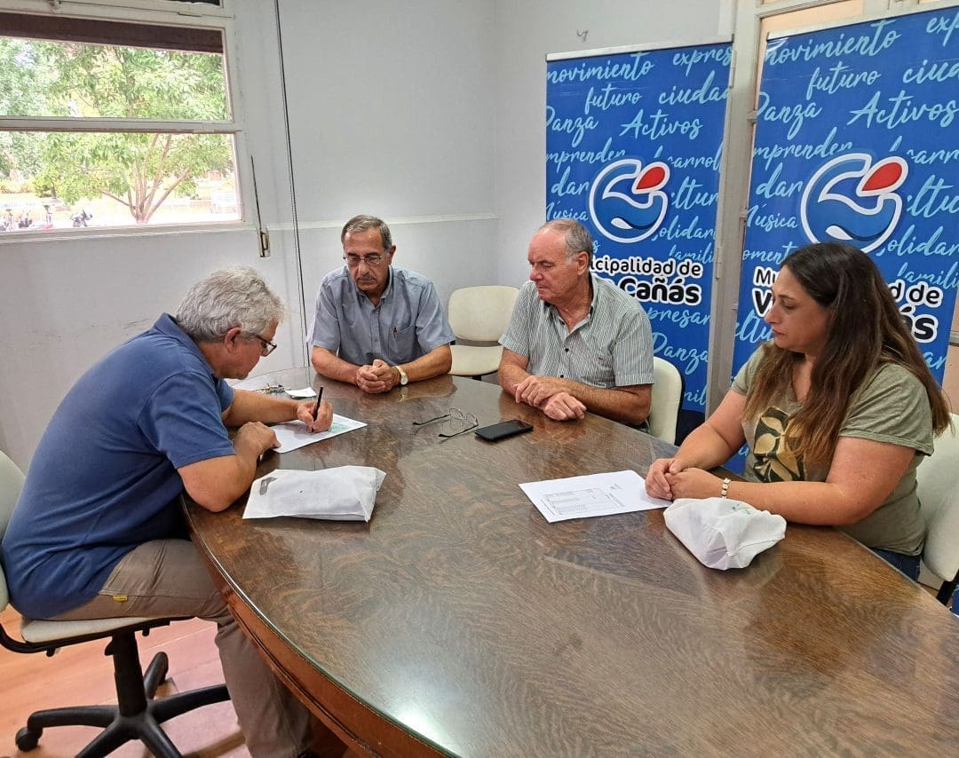 Villa Cañás: El Municipio entregó a la Escuela Técnica el canon de las entradas del Balneario