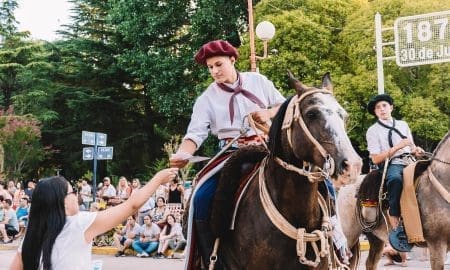 Teodelina se prepara para la XVII Feria de Arte Criollo