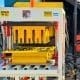 María Teresa apuesta al desarrollo con la compra de moderna máquina adoquinera y de ladrillos block