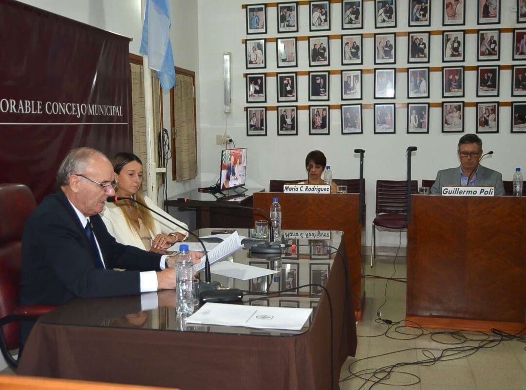 Villa Cañás: Gizzi Inauguró el Período 2025 de Sesiones Ordinarias del Concejo Municipal