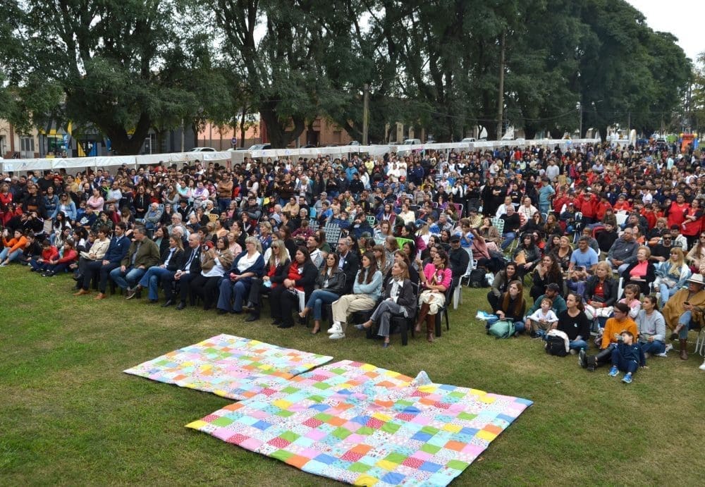 Villa Cañás celebró la Revolución de Mayo y sus 123 Años