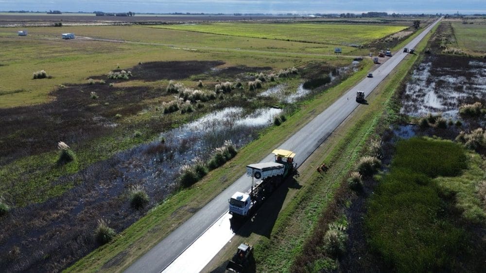 Provincia recupera y repavimenta la Ruta 90 desde Villa Constitución hasta Chapuy