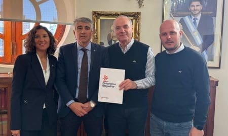 Villa Cañás: El intendente Gizzi firmó convenio para el mejorado de calles