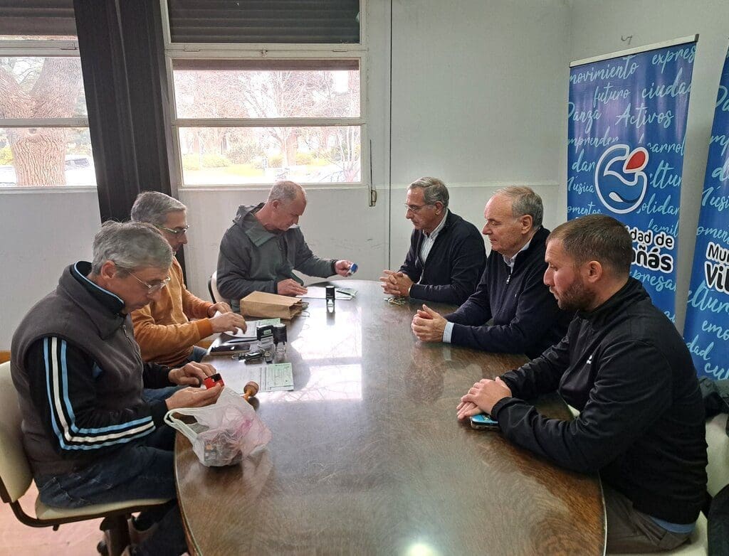 Villa Cañás: La Municipalidad entregó más de 3.9 millones de pesos a los clubes locales