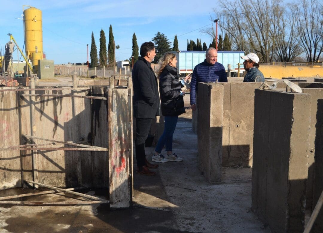 Villa Cañás: El municipio continúa con obras de entubación