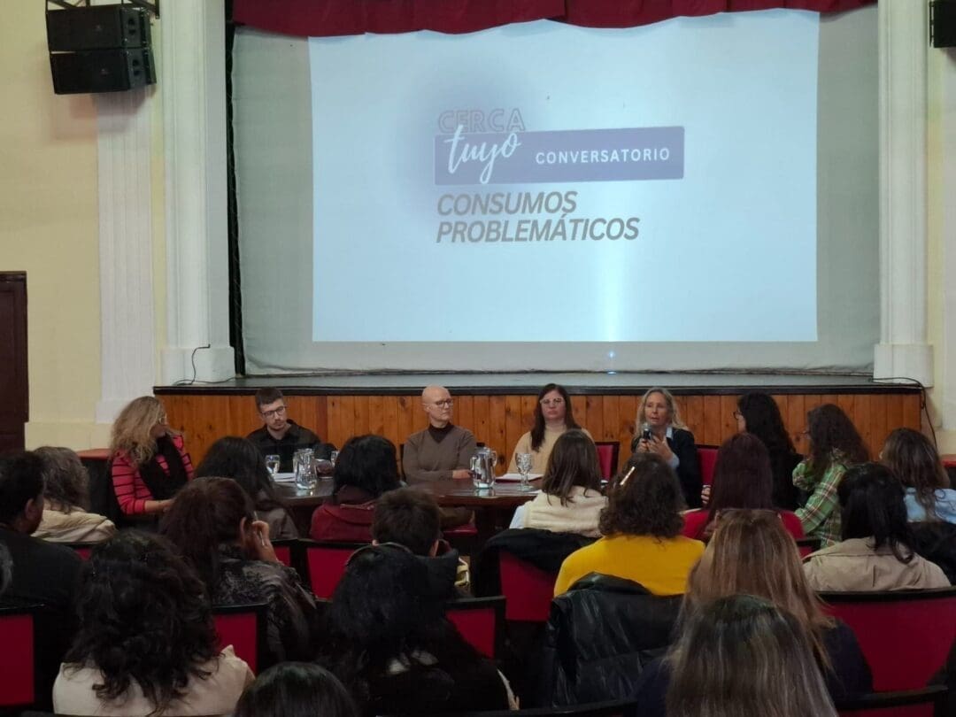Santa Isabel y María Teresa impulsan juntas el abordaje de los consumos problemáticos Santa Isabel y María Teresa impulsan juntas el abordaje de los consumos problemáticos