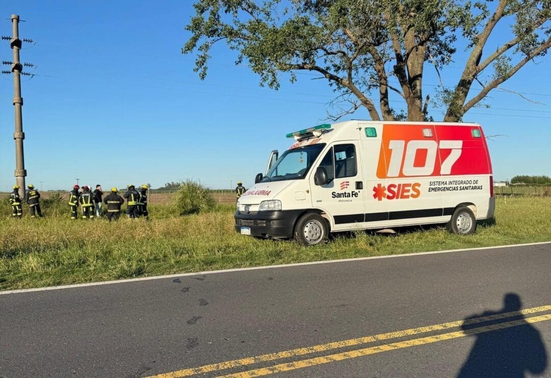 Villa Cañás: Vuelco en Ruta 94 con un herido trasladado al hospital