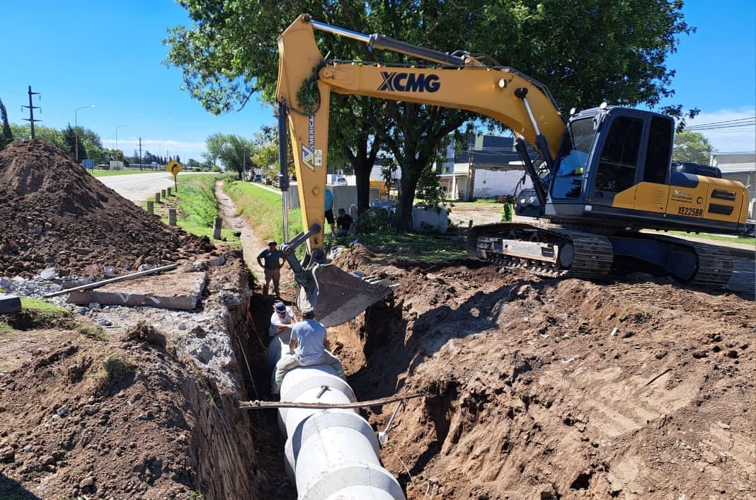 Villa Cañás: Obra de desagüe en el acceso de Avenida 50 y Ruta 94