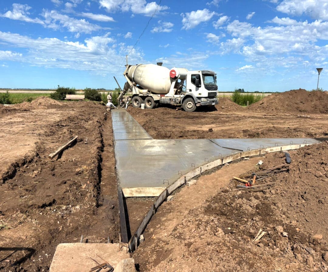 Villa Cañás mejora el drenaje y la circulación con obras en Calle 71 Villa Cañás mejora el drenaje y la circulación con obras en Calle 71