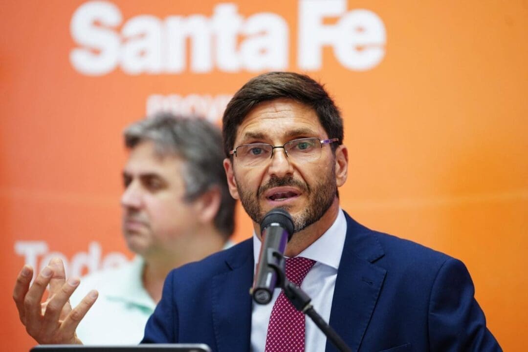 Tras el reclamo, el salario mínimo de policías y penitenciarios sube a $1.438.835 Tras el reclamo, el salario mínimo de policías y penitenciarios sube a $1.438.835