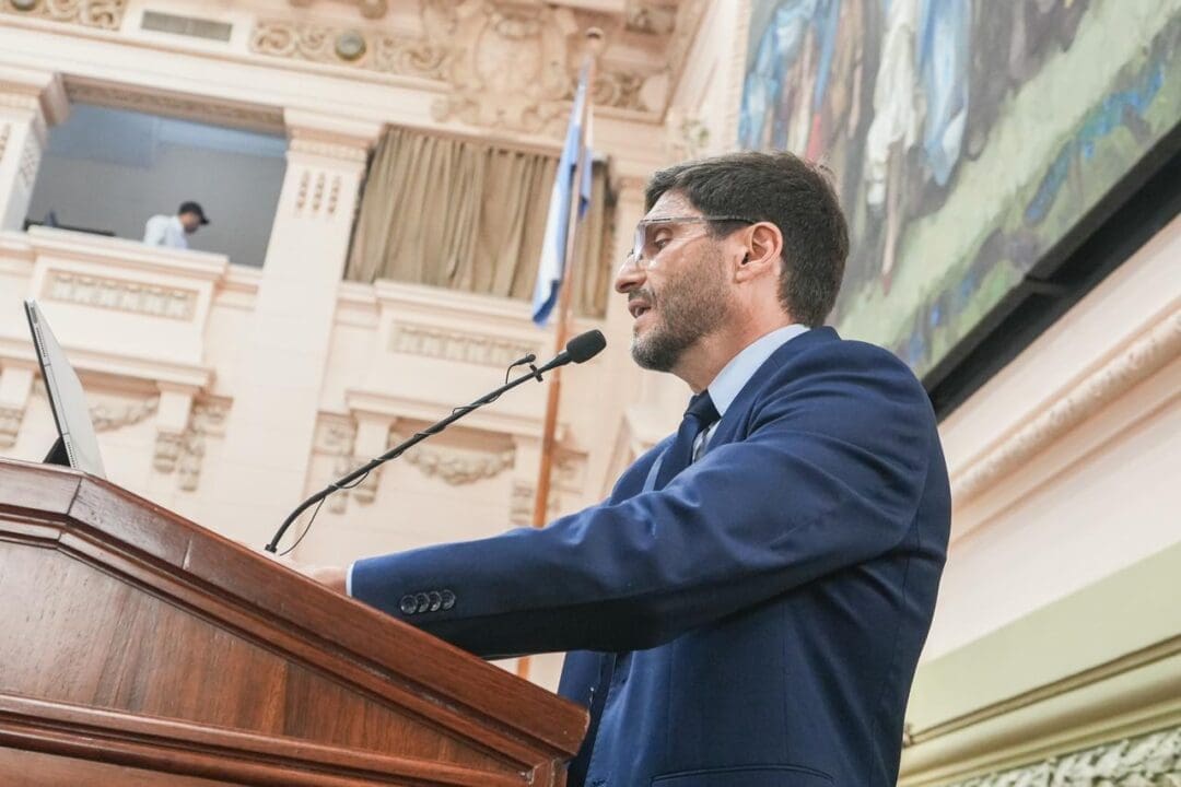 Maximiliano Pullaro abrió las sesiones con eje en seguridad, jubilados y reforma del Estado