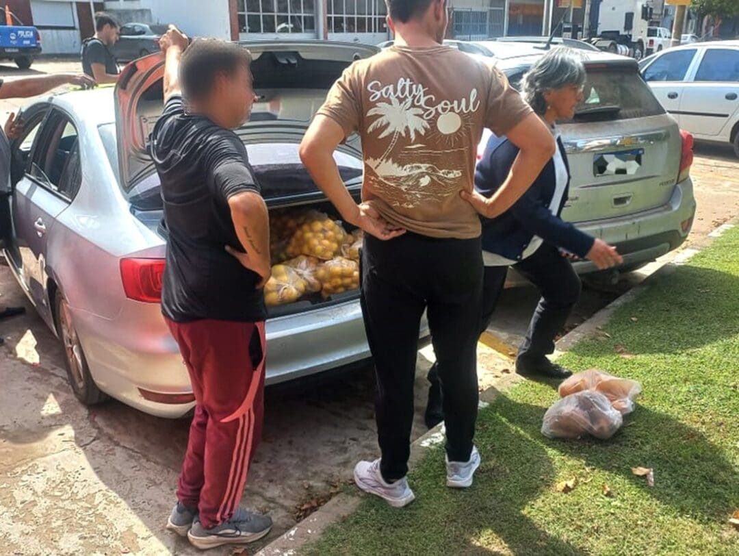 Decomisan mercadería por venta ambulante irregular en Villa Cañás