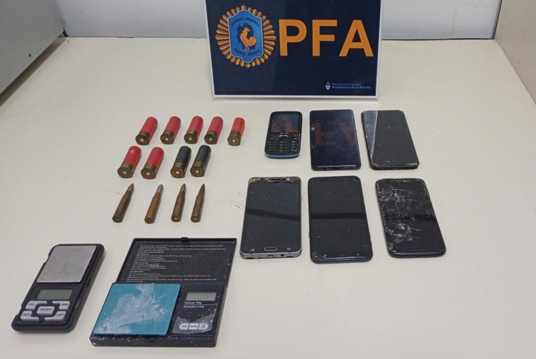 Megaoperativo en Venado Tuerto: desbaratan red de venta de drogas y detienen a dos personas Megaoperativo en Venado Tuerto: desbaratan red de venta de drogas y detienen a dos personas