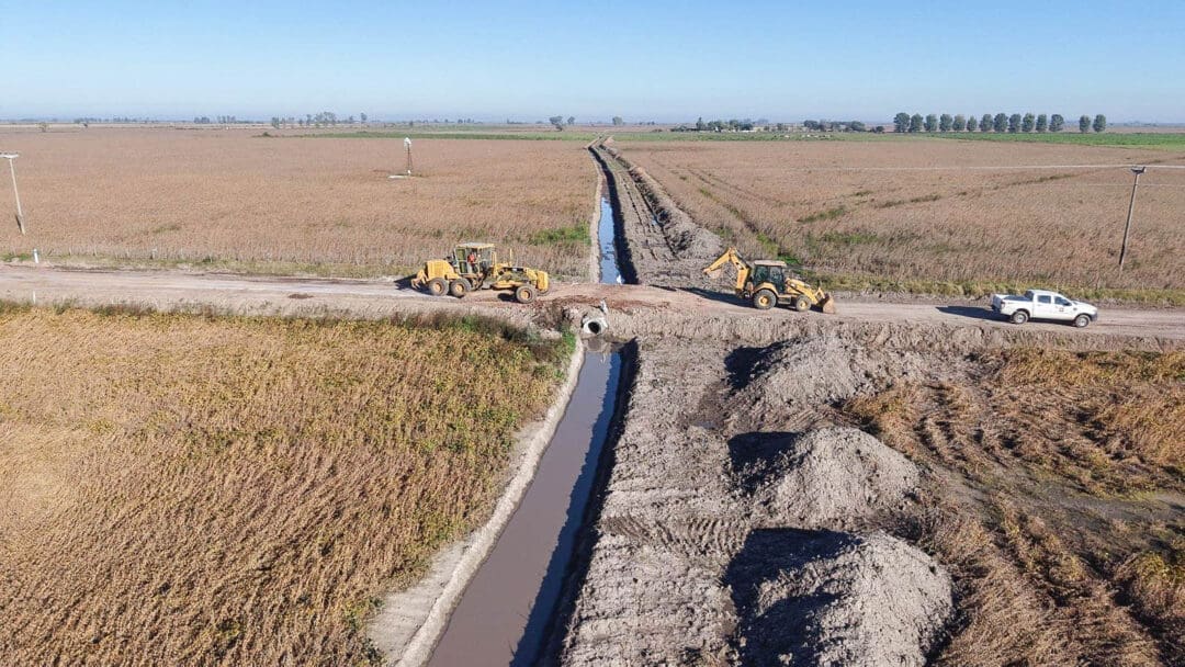 Lluvias intensas: Santa Fe acelera obras hídricas en más de 100 localidades para prevenir inundaciones
