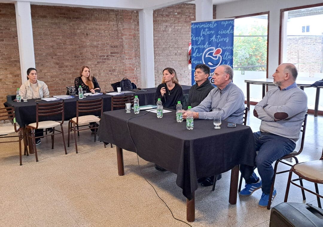 Villa Cañás: 30 familias dieron un paso clave hacia la casa propia