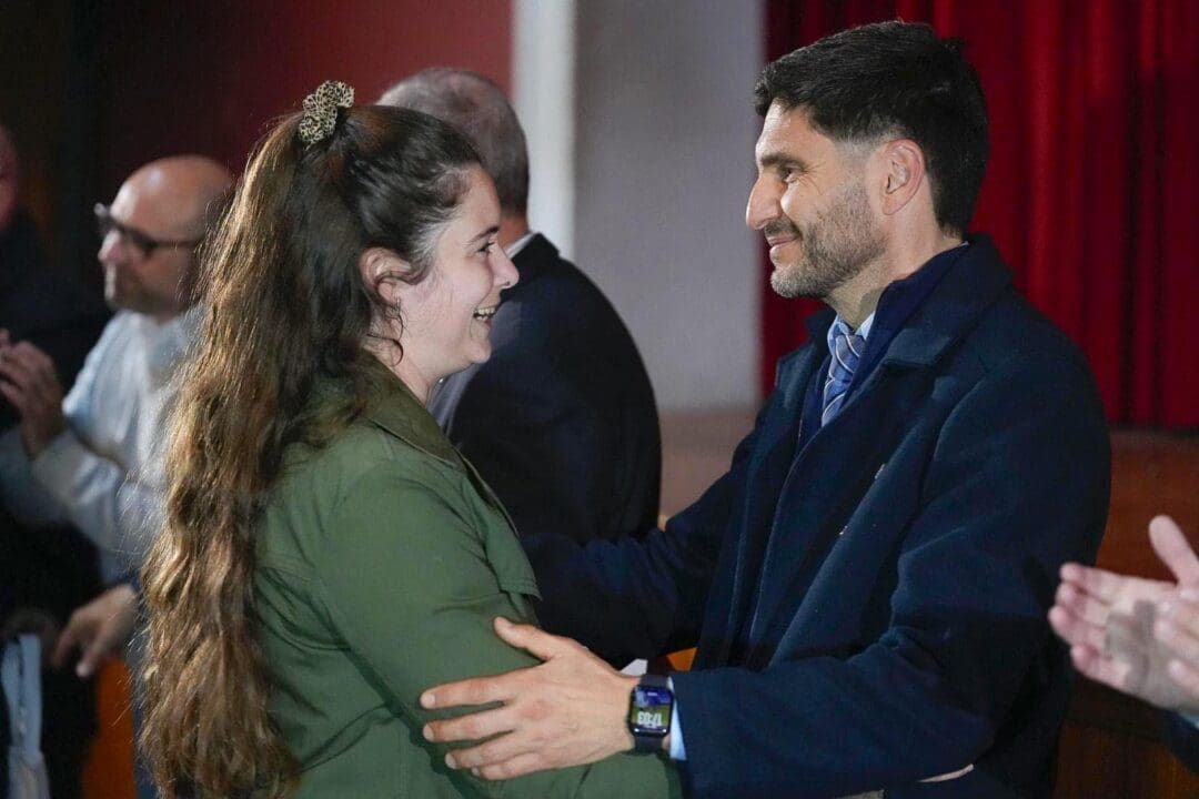 General López: La Provincia entregó viviendas en Firmat y Villa Cañás
