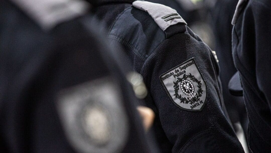 Con becas de hasta $500.000, Santa Fe busca sumar 1.400 policías