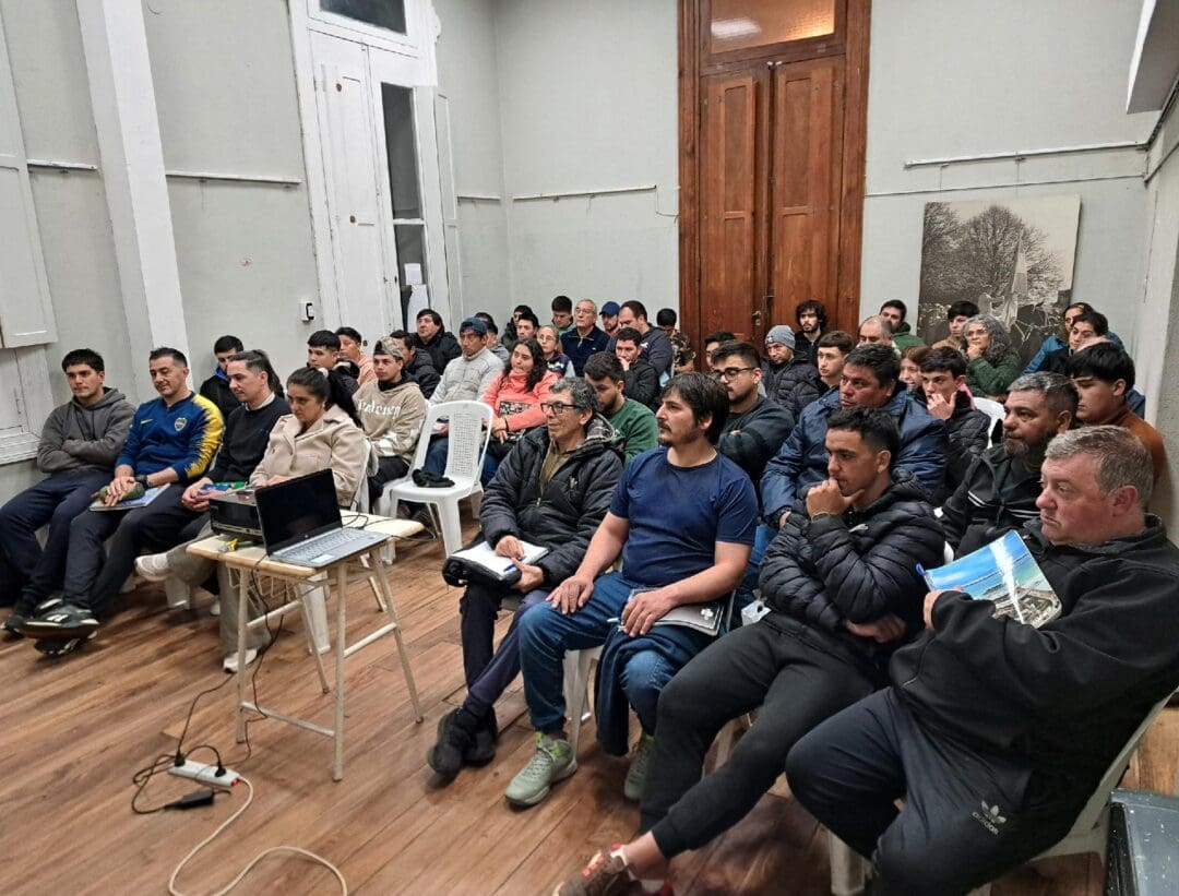 Villa Cañás inició un curso gratuito de electricidad domiciliaria