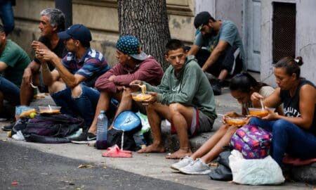Casi la mitad de los jóvenes vive en situación vulnerable