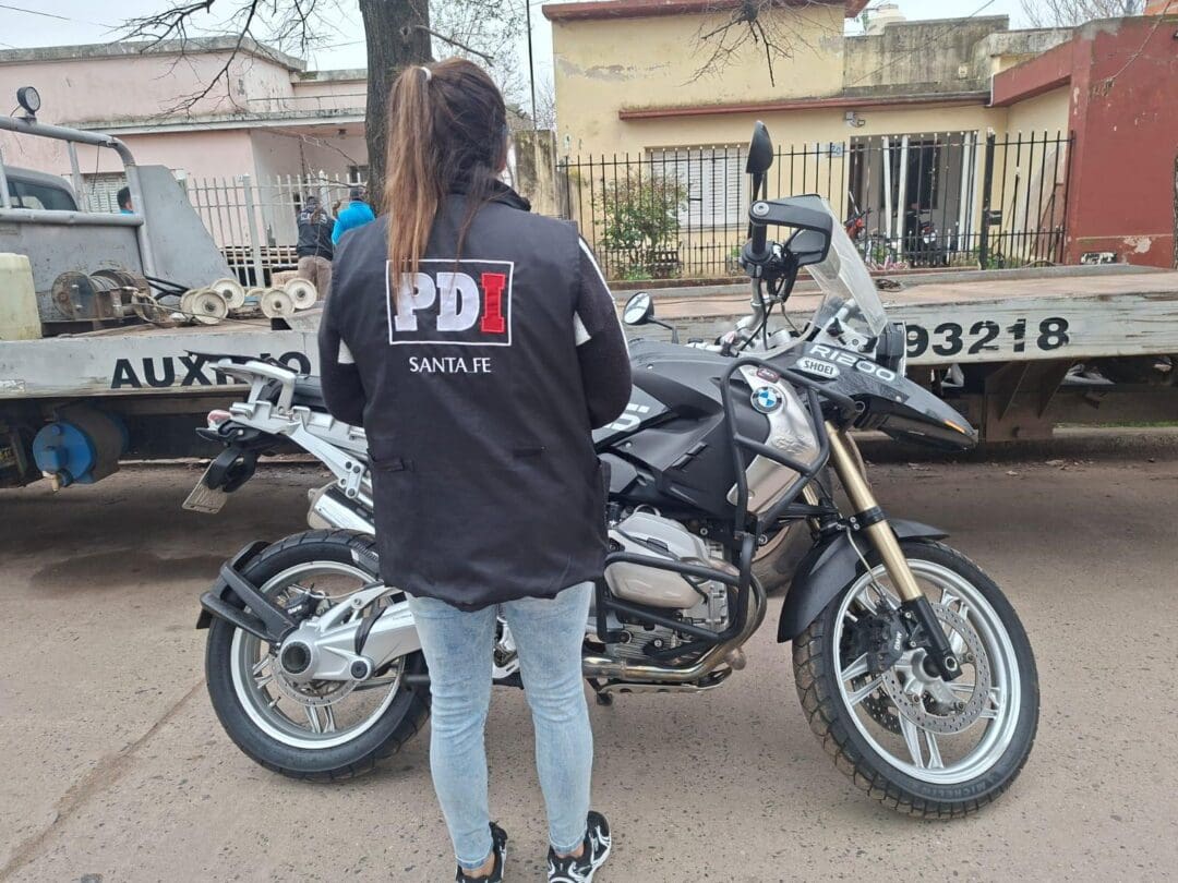 Venado Tuerto: Golpe a la venta ilegal de autopartes y combustible Venado Tuerto: Golpe a la venta ilegal de autopartes y combustible