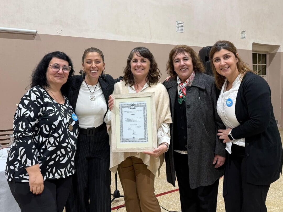Galnares reconoció los 30 años de Concejales por un Día