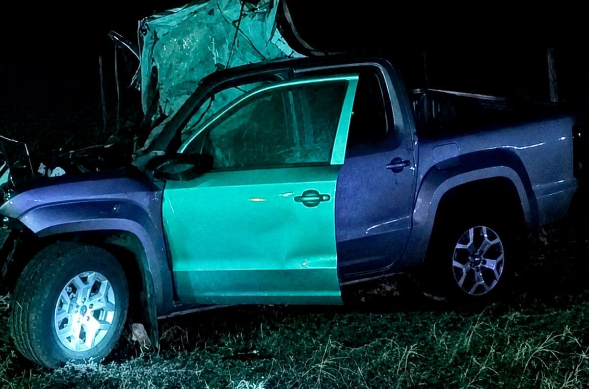 Carreras: Accidente fatal en Ruta 90 entre una camioneta y un camión