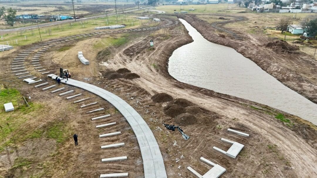 Venado Tuerto: Avanza la construcción de senderos en el Área Recreativa Norte Venado Tuerto: Avanza la construcción de senderos en el Área Recreativa Norte