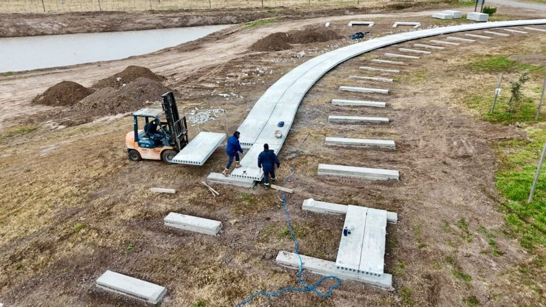 Venado Tuerto: Avanza la construcción de senderos en el Área Recreativa Norte Venado Tuerto: Avanza la construcción de senderos en el Área Recreativa Norte