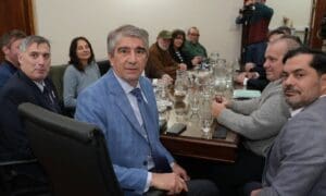 Paritarias: Santa Fe ofreció un mínimo de $180.000 hasta diciembre
